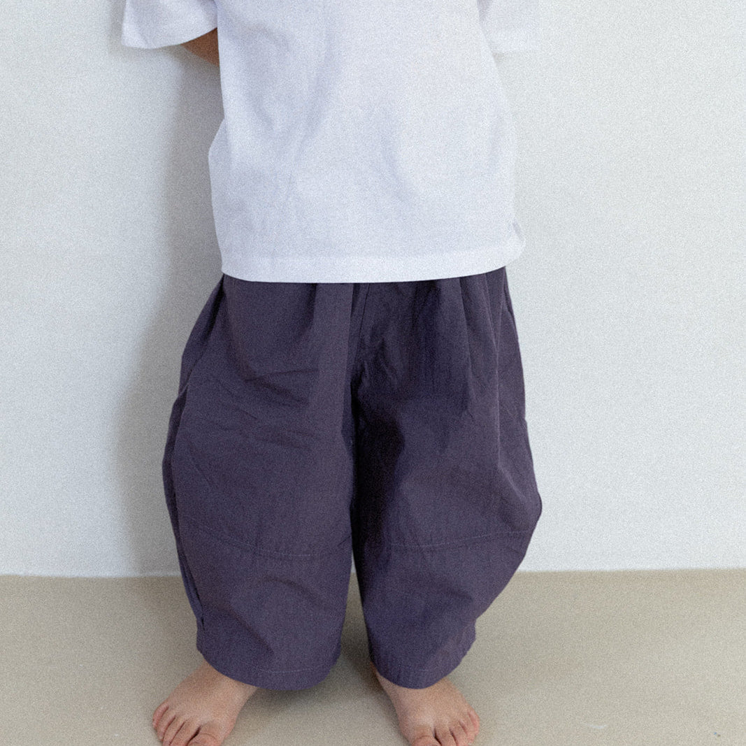 Wide-leg trousers