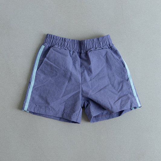 Short nylon à bandes rétro