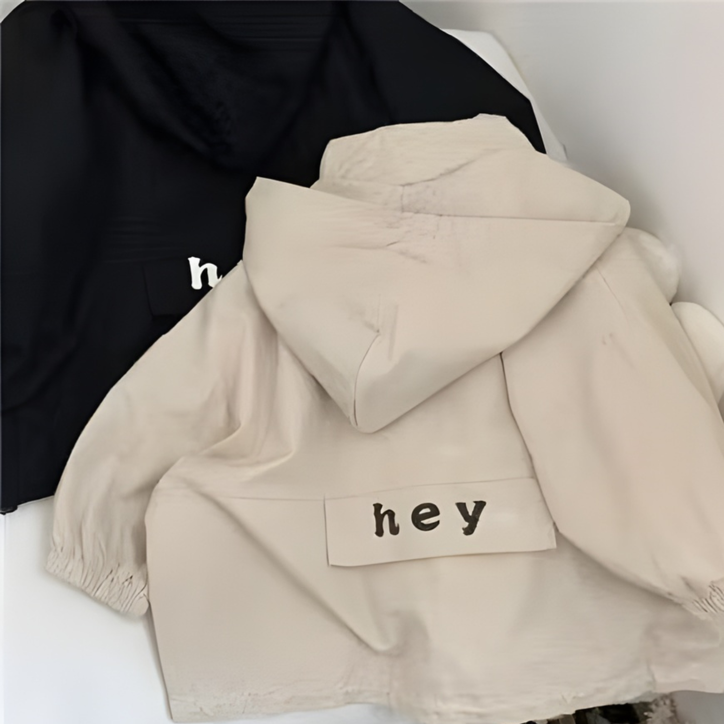 Ka-way beige écriture