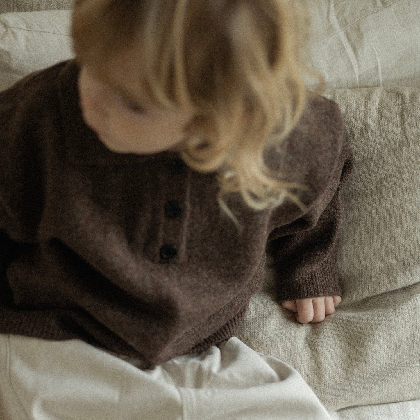 Pull polo col boutonné marron chaud