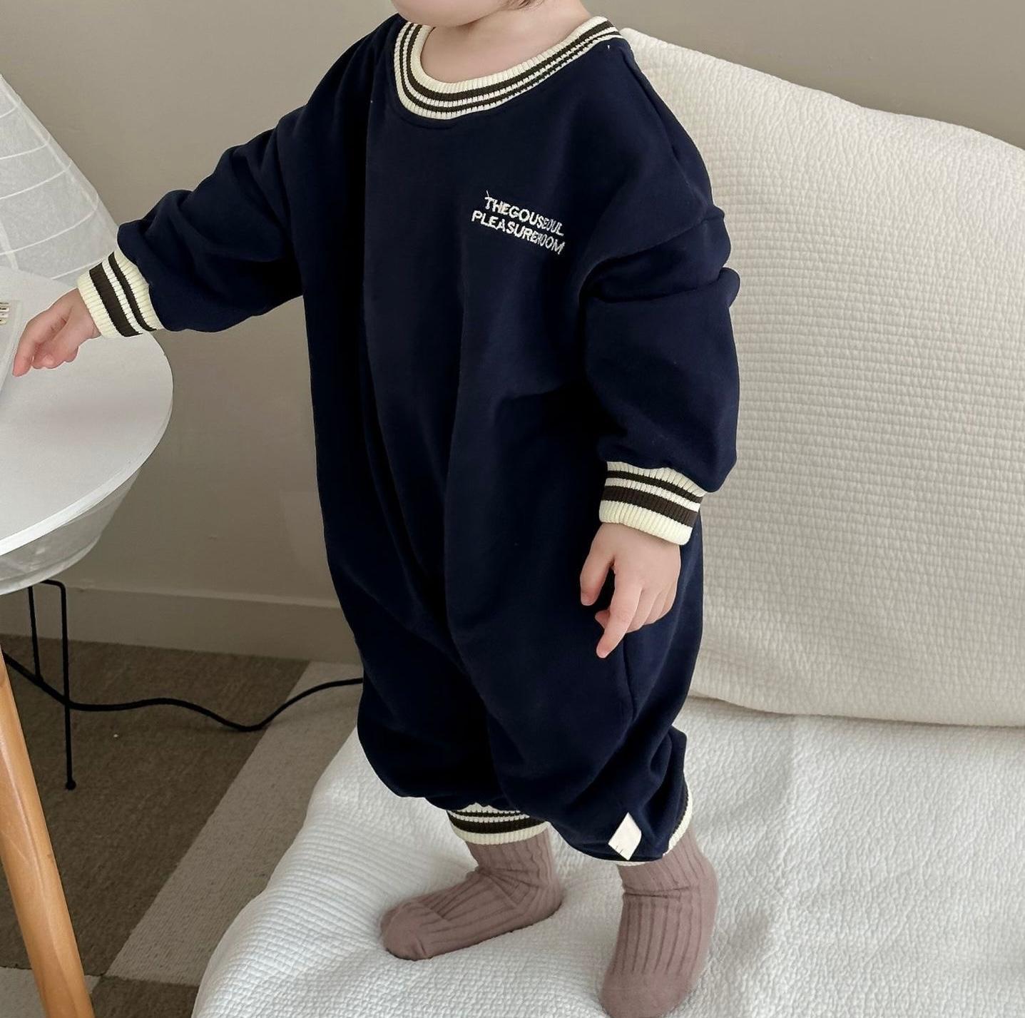 Combinaison loose écriture